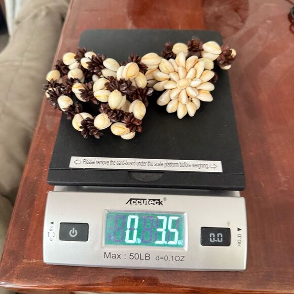 Beautiful Handmade Cowrie Seashell Shell Koa Seed Lei Statement Necklace - Picture 14 of 15